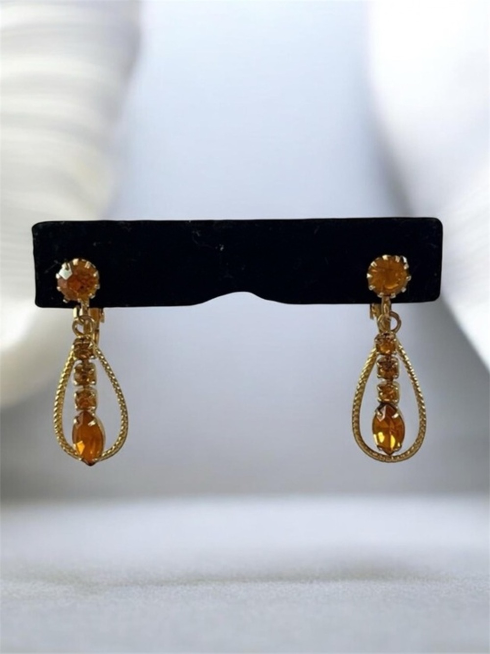 Elegant Gold and Amber Earrings vintage clip on.